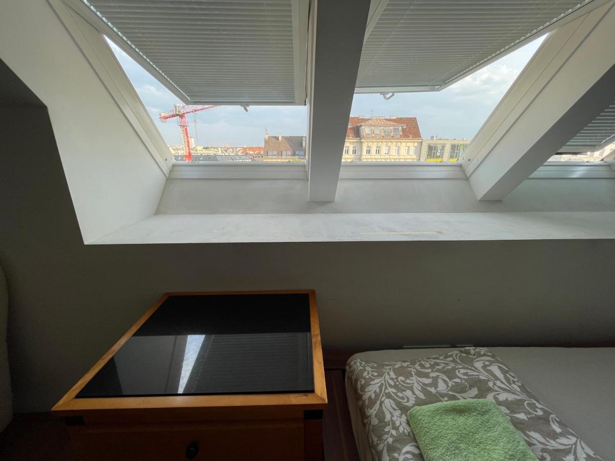 Rooftop Room 2 Вена Экстерьер фото